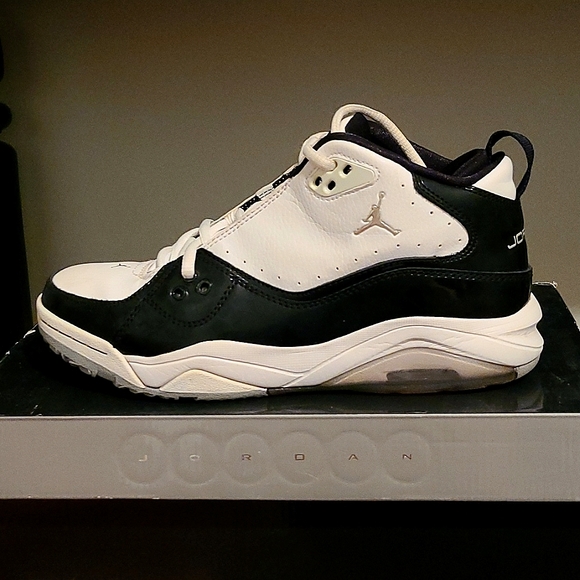 Jordan Ol' School III 5/8TH GS - Picture 3 of 9